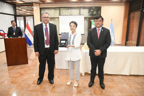 La Embajadora de Japón en Paraguay, Yoshie Nakatani, arribó al Aeropuerto Internacional Guaraní (Minga Guazú - Alto Paraná)