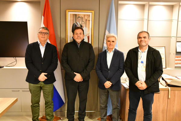 DINAC recibe a expertos de AEMET en el marco de la evaluación de los Servicios Meteorológicos e Hidrológicos Nacionales