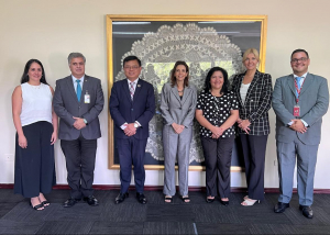 El Presidente de la DINAC, la Ministra de la SENATUR y la Directora Nacional de Migraciones, se reunieron con Directivos de Avianca para la presentación del nuevo modelo de negocio y perspectivas comerciales de la compañía para el 2023.