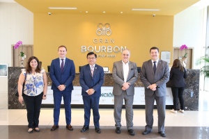 DINAC, Paranair y Hotel Bourbon se reúnen en un proyecto de nuevas conexiones que fomentará el turismo.