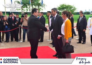 Recibimos al Presidente Mario Abdo y Señora Esposa.